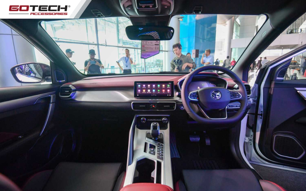 Khoang lái xe Proton X50